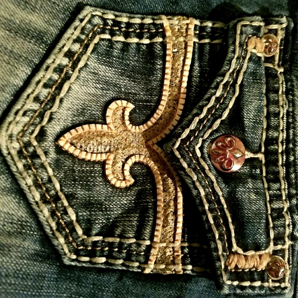 💗Rock Revival💗 distressed Angie Crop - Picture 3 of 8